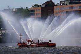 bateau pompe ou navire de feu